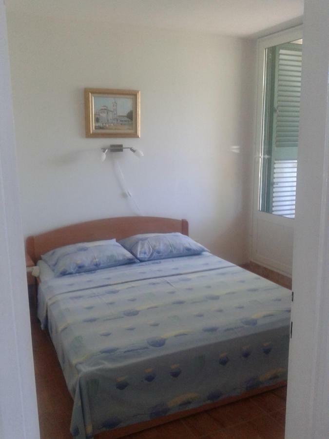Apartment Milka Petrcane Buitenkant foto